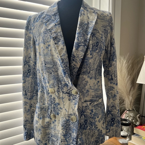 H&M Jackets & Blazers - H&M Blue & White Toile Linen-Blend Blazer | Size 2